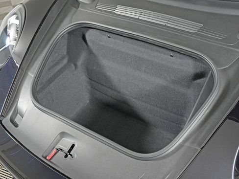 Certified 2020 Porsche 911 Carrera RWD image 41