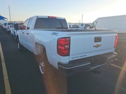 Used 2019 Chevrolet Silverado 2500 W/T AWD/4WD image 3