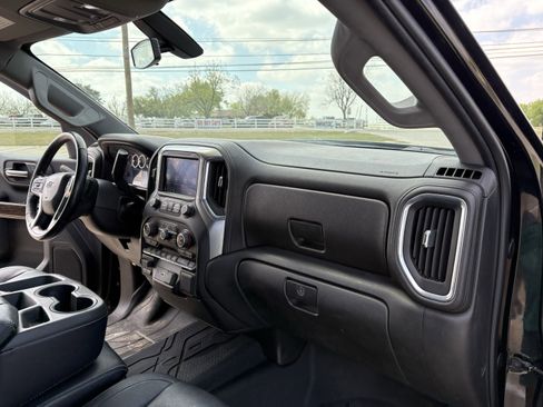 Used 2019 Chevrolet Silverado 1500 RST image 14