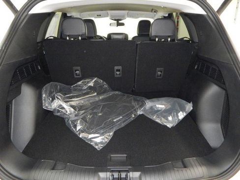 New 2025 Ford Escape SE image 16