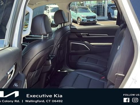 Used 2023 Kia Telluride S AWD/4WD image 23