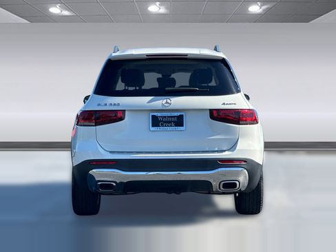 Used 2022 Mercedes-Benz GLB 250 4MATIC image 9