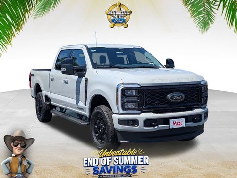 New 2026 Ford F250 Lariat w/ Black Appearance Package AWD/4WD image 1