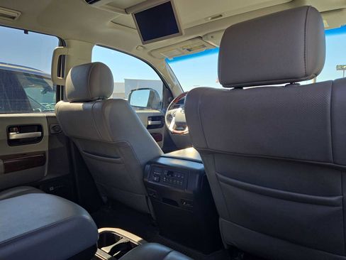 Used 2016 Toyota Sequoia Platinum image 8