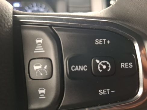 Used 2026 RAM 1500 Laramie AWD/4WD image 23