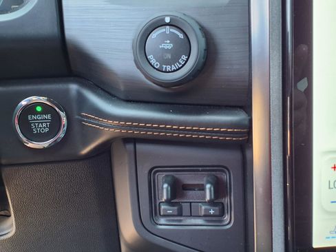 Used 2023 Ford Expedition Platinum RWD image 22