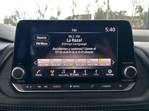 Used 2023 Nissan Rogue S image 12