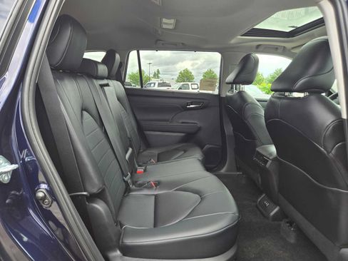 New 2026 Toyota Highlander XLE AWD/4WD image 12