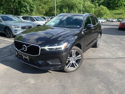 Used 2019 Volvo XC60 T6 Momentum w/ Multimedia Package