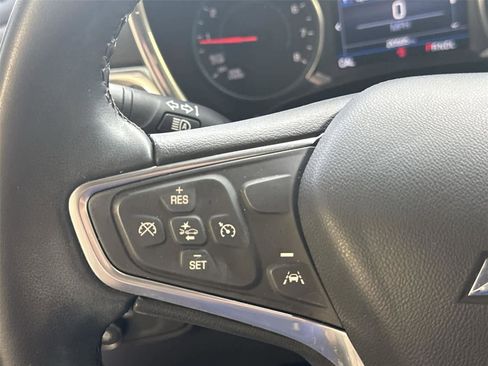 Used 2023 Chevrolet Equinox LT image 24