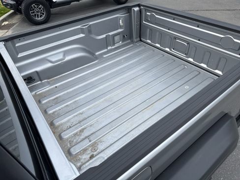 Used 2020 Jeep Gladiator Rubicon image 9