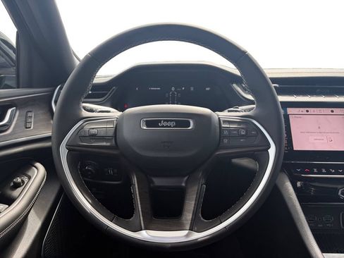 New 2026 Jeep Grand Cherokee L Limited AWD/4WD image 13