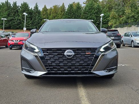 New 2025 Nissan Altima 2.5 SR w/ SR Premium Package image 2