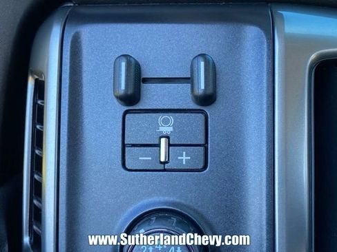 Used 2018 Chevrolet Silverado 2500 LTZ w/ LTZ Plus Package image 30