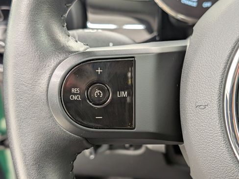 Used 2024 MINI Cooper SE image 16