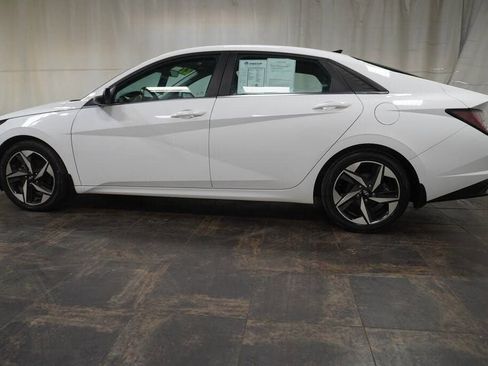 Used 2021 Hyundai Elantra Limited w/ Cargo Package image 7