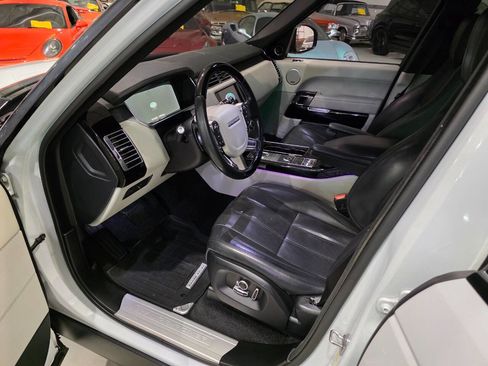 Used 2016 Land Rover Range Rover HSE image 21