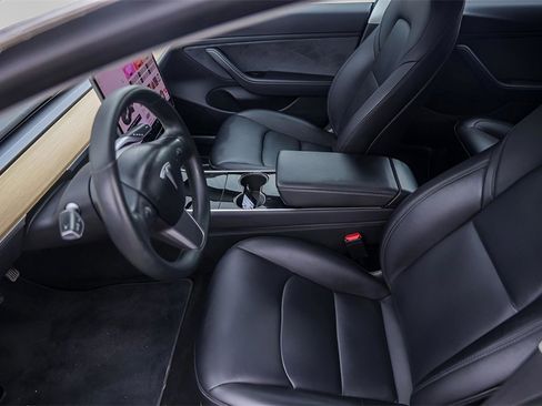 Used 2018 Tesla Model 3 Long Range image 8