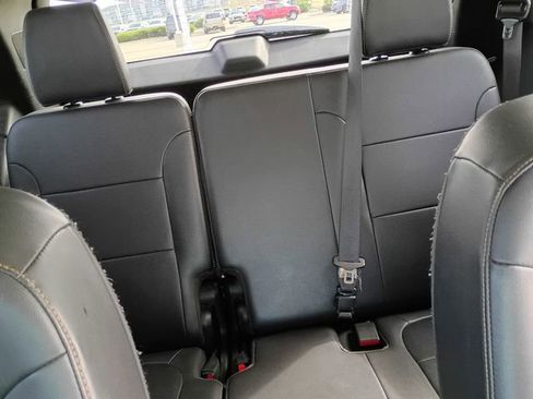 Used 2020 Chevrolet Traverse RS image 16