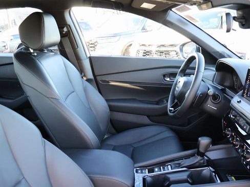 Certified 2025 Honda Accord Sport image 8