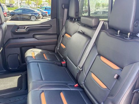 Used 2023 GMC Sierra 1500 AT4 w/ Technology Package image 45