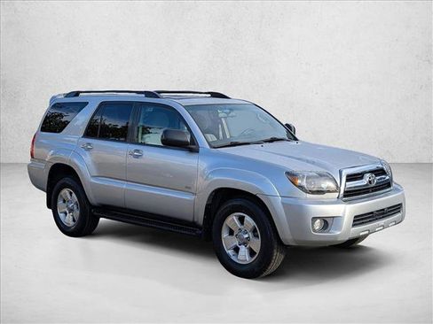 Used 2008 Toyota 4Runner SR5 image 3