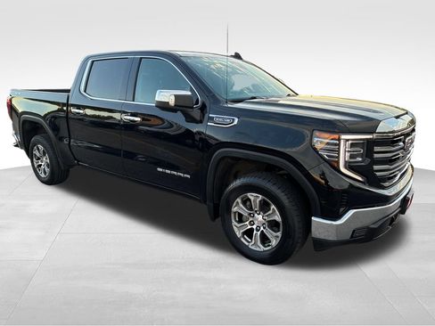Used 2025 GMC Sierra 1500 SLT AWD/4WD image 8