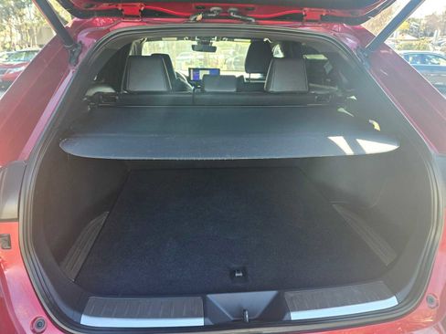 Used 2023 Toyota Venza Nightshade image 17