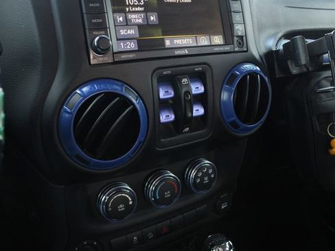 Used 2017 Jeep Wrangler Unlimited Sport image 13