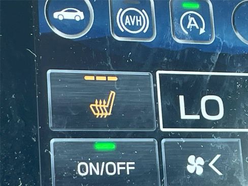 Used 2024 Subaru Outback Premium w/ Popular Package #1A AWD/4WD image 16