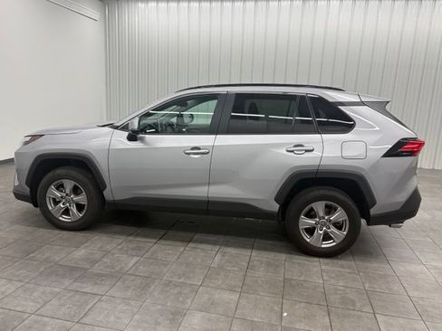 Used 2025 Toyota RAV4 XLE FWD image 6
