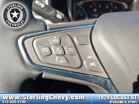 Used 2023 Chevrolet Equinox LT w/ Driver Convenience Package image 18