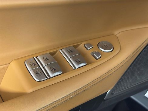 Used 2022 BMW 750i xDrive image 17