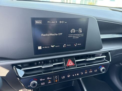 New 2026 Kia Niro LX FWD image 12