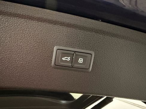 Used 2018 Audi Q5 2.0T Premium Plus w/ Premium Plus Package AWD/4WD image 35