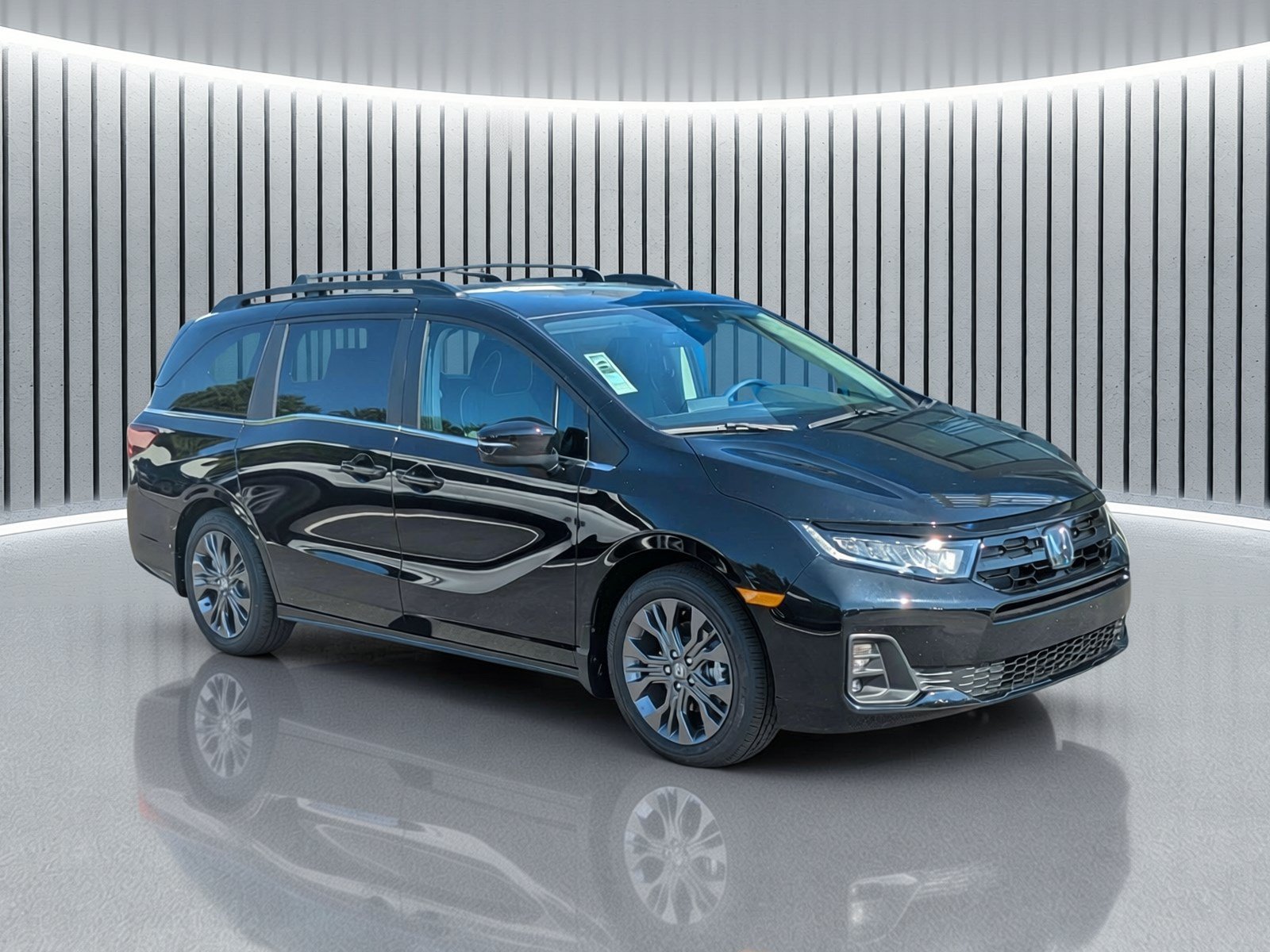 New 2027 Honda Odyssey Touring image 2