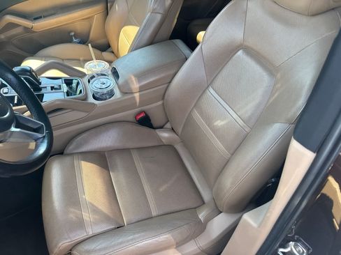 Used 2019 Porsche Cayenne S AWD/4WD image 11