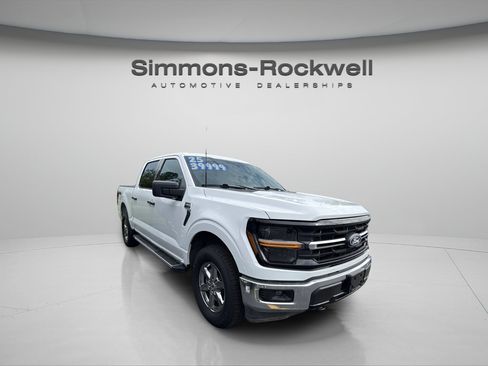 Used 2025 Ford F150 XLT w/ Equipment Group 301A Standard AWD/4WD image 6