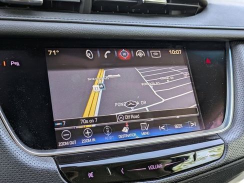 Used 2017 Cadillac XT5 Luxury w/ Driver Awareness Package AWD/4WD image 23