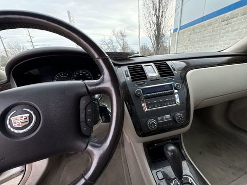 Used 2008 Cadillac DTS w/ Sun And Sound Package image 11