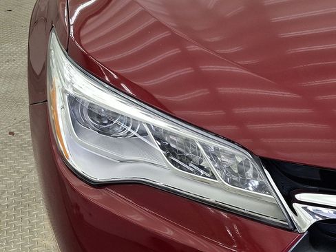 Used 2015 Toyota Camry XLE image 28