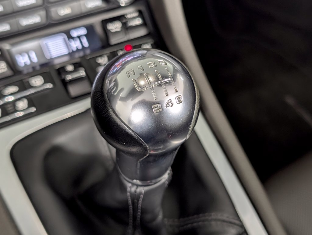 Used 2021 Porsche 718 Boxster RWD image 26