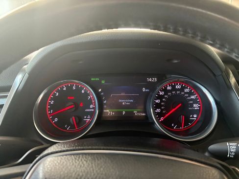 Used 2020 Toyota Camry XSE FWD image 9