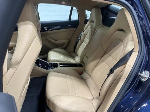 Used 2018 Porsche Panamera 4S w/ Sport Package AWD/4WD image 20