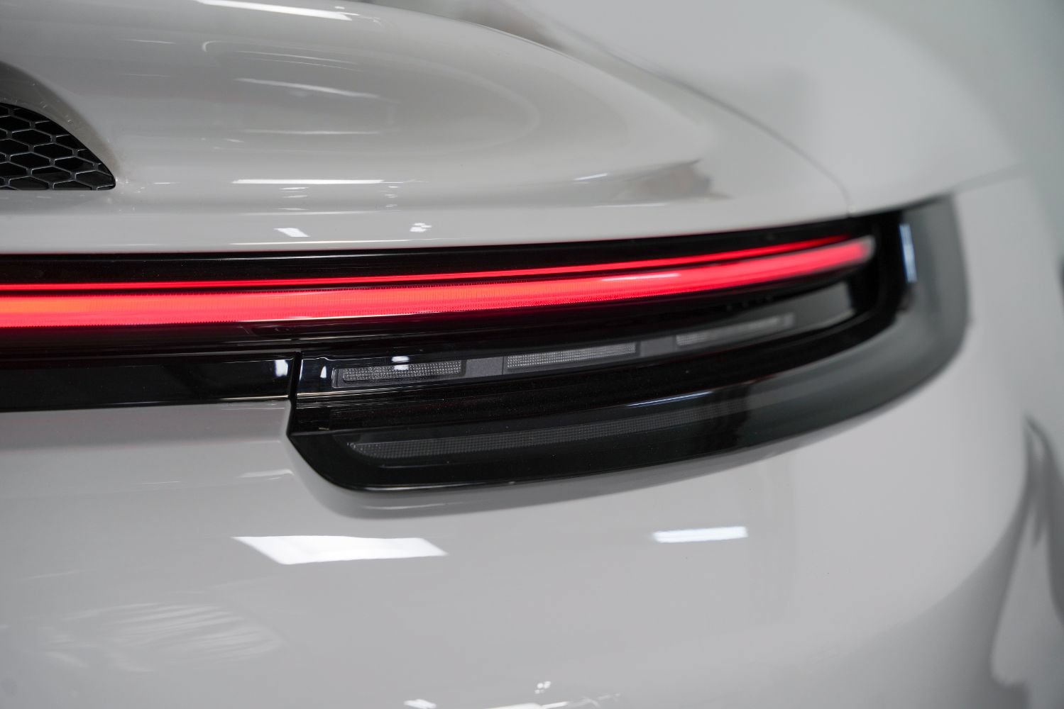Used 2022 Porsche 911 GT3 RWD image 23