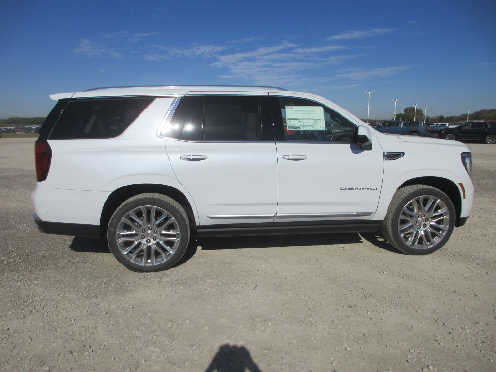 New 2027 GMC Yukon Denali AWD/4WD image 3