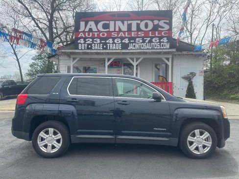 Used 2015 GMC Terrain SLE image 1