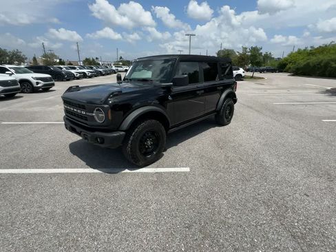 Used 2023 Ford Bronco Black Diamond AWD/4WD image 4