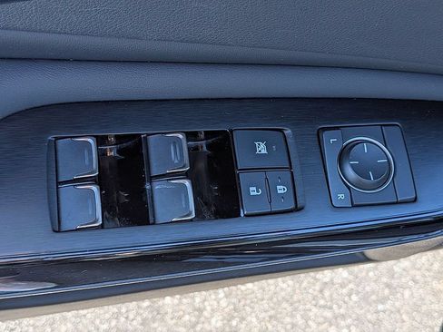 Used 2023 Lexus ES 350 FWD image 14