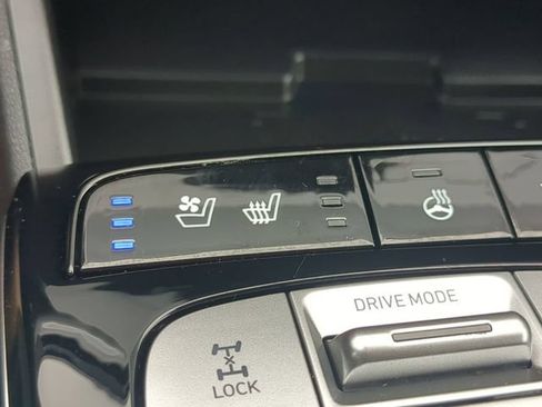 Used 2023 Hyundai Tucson Limited w/ Cargo Package AWD/4WD image 23